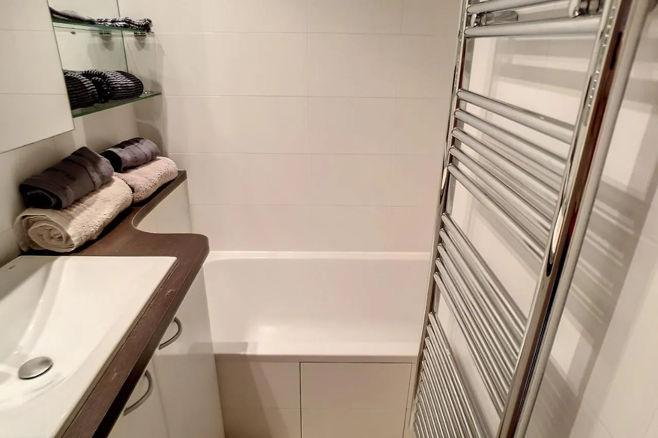 Henri Camille Real Estate - Rouaze 2 -Studio A 50M Center Канны Апартаменты