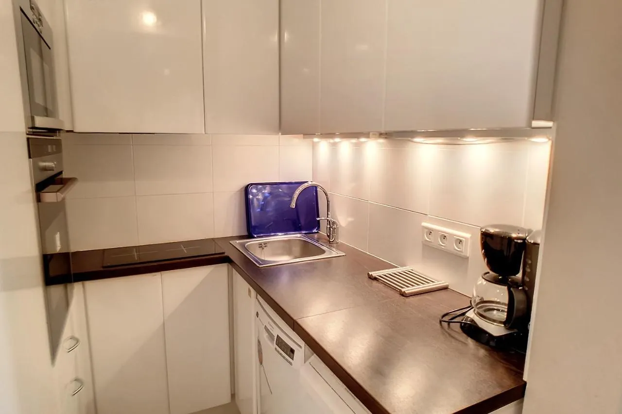 Апартаменты Henri Camille Real Estate - Rouaze 2 -Studio A 50M Center Канны Франция